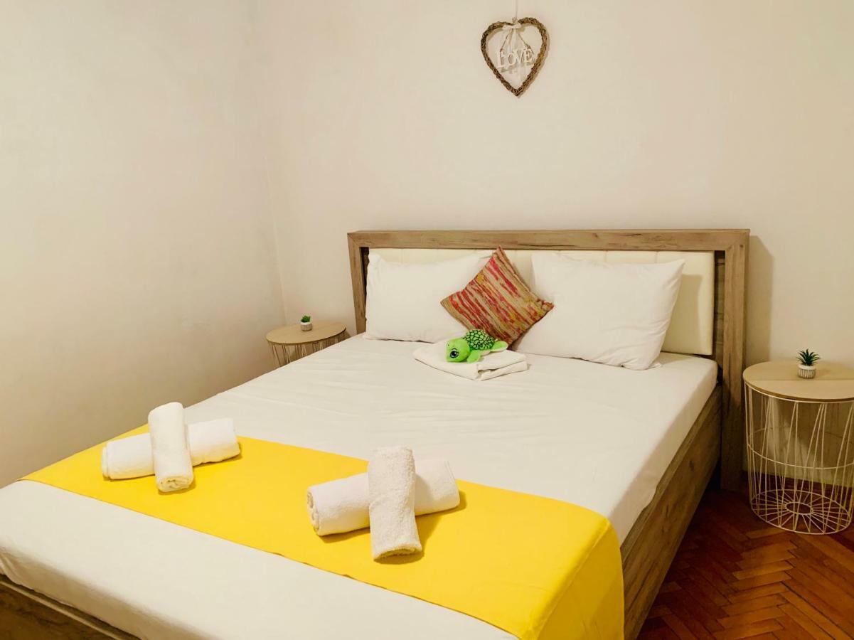 Ultracentral Apartment With All You Need: Wifi, Tv, Ac, Washer, Coffe Timişoara Exterior foto