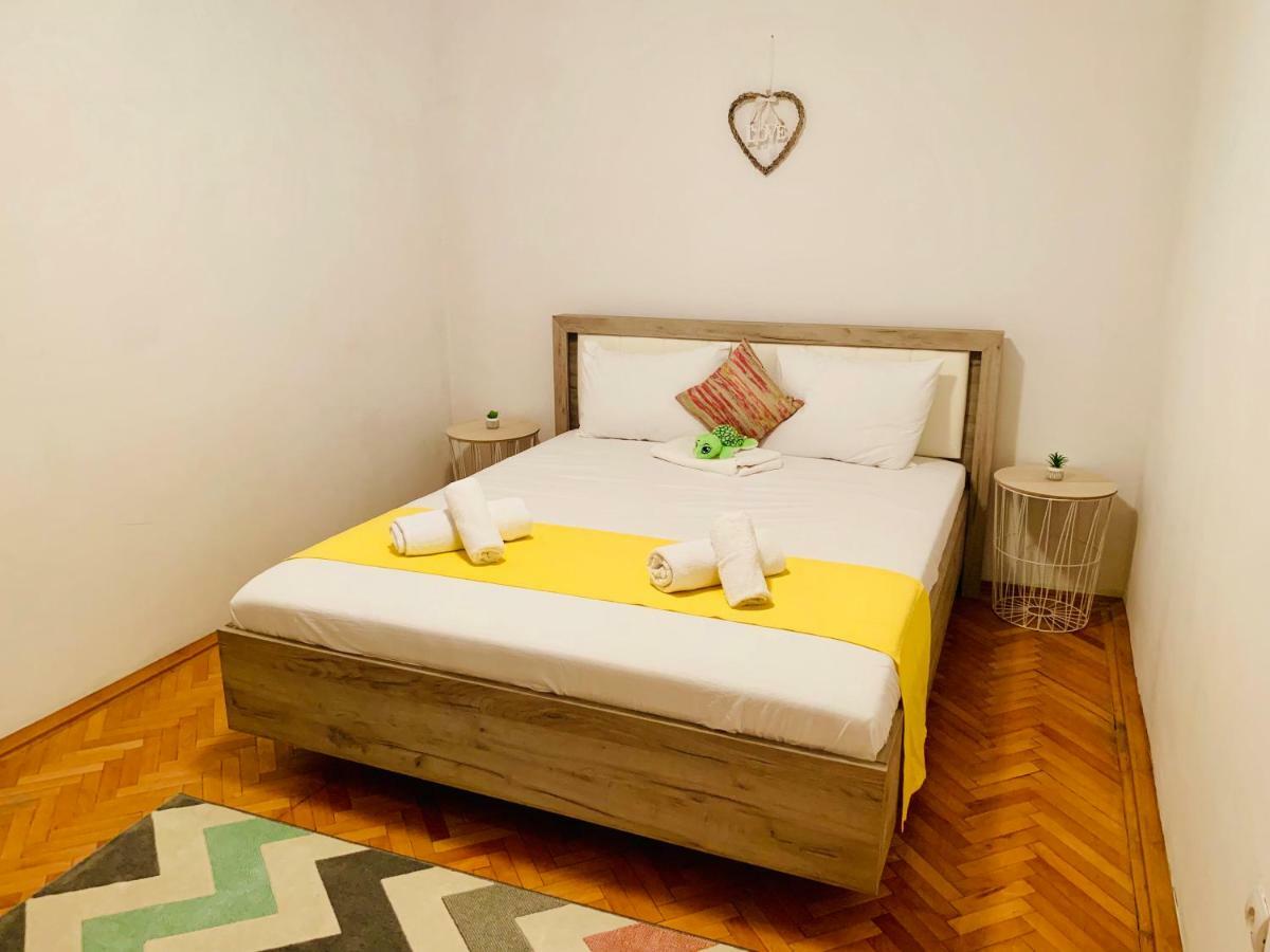 Ultracentral Apartment With All You Need: Wifi, Tv, Ac, Washer, Coffe Timişoara Exterior foto